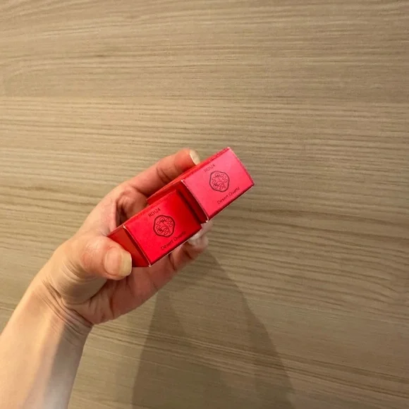 Shiseido Rouge Rouge in Desert Quartz - Picture 2 of 3
